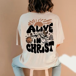 Camiseta Feminina Oversized ou T-shirt Frase Cristã "Vivo em Cristo" Estampa Gospel Religiosa Jesus