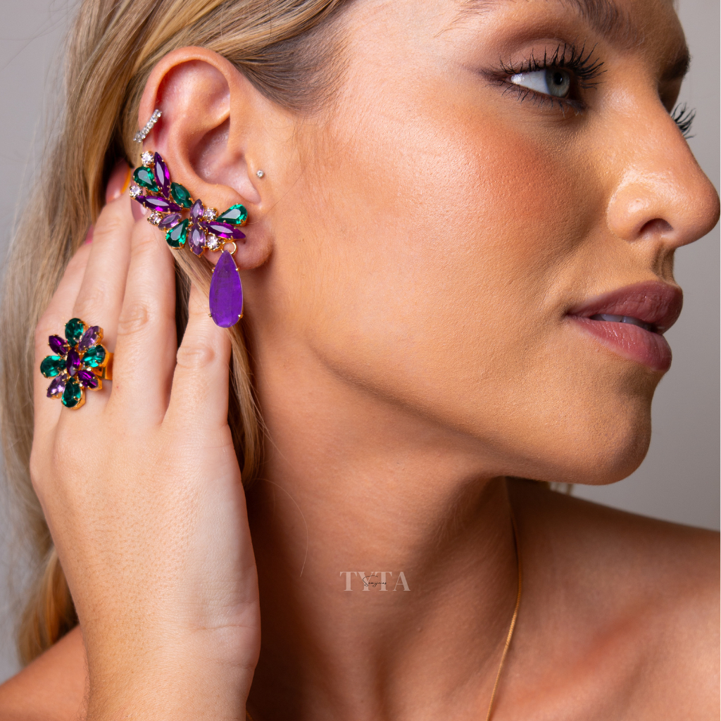 Brinco ear cuff e anel roxo, lilás e verde com banho dourado gold  e prata festa luxo earcuff roxo earcuff verde stella