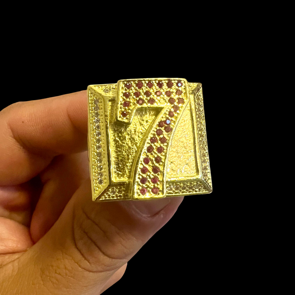 DEDEIRA ANEL AJUSTÁVEL SORTE 777 TREVO MOEDA ANTIGA 7 COR DE OURO 18K em Oferta na Shopee