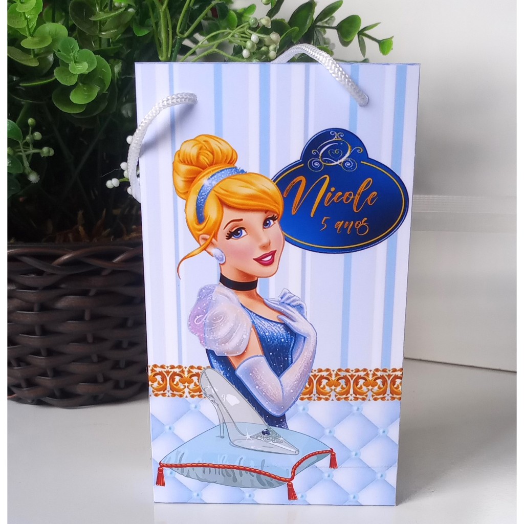 SACOLINHA PERSONALIZADA PARA LEMBRANCINHA DE ANIVERSÁRIO/FESTA - SACOLINHA SURPRESA- CINDERELA -PRINCESA ELLA.