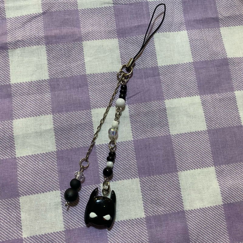 Pingente de Celular Phone Charm Pendurado do Batman Preto e Branco