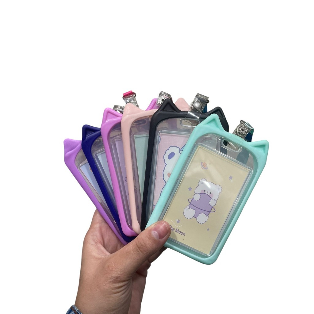 Porta Crachá Cartão Não Retrátil - Gatinho em Oferta na Shopee