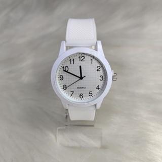 Relógio FEMININO QUARTZO Borracha MOD1/2/3 em Oferta na Shopee