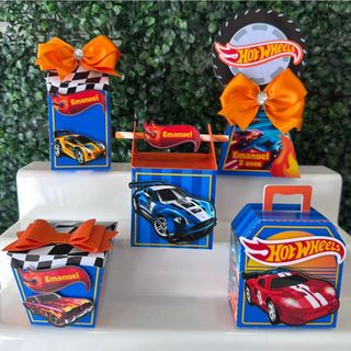 Kit festa hot wheels / MONTADA/ Personalizados hot wheels/ com laço/ carros/ lembrancinha/ personalizado