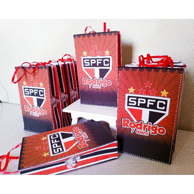 Kit Sacolinhas Surpresas 20x13x5L, Festa São Paulo futebol clube| Lembrancinhas Aniversário Personalizadas .