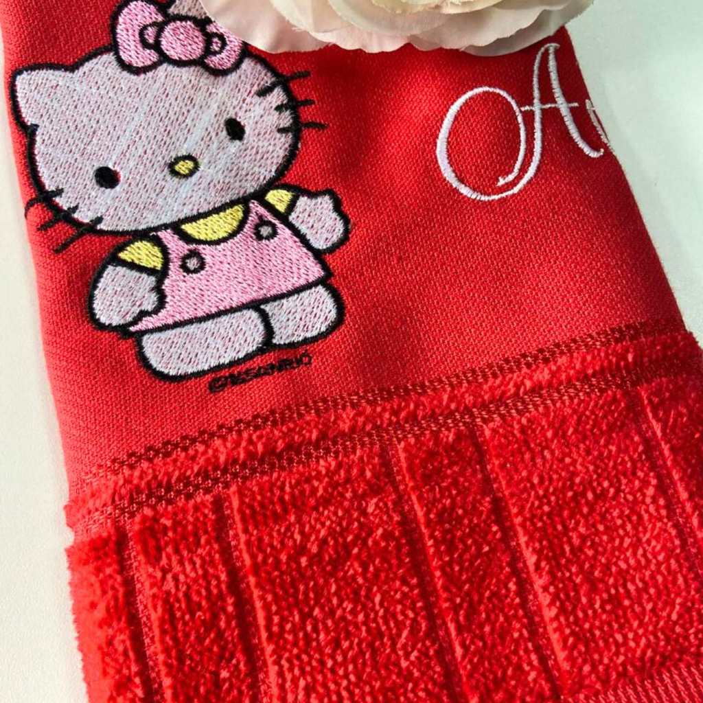 Toalha de Mão Bordada Hello Kitty + Nome Personalizado|Volta às aulas
