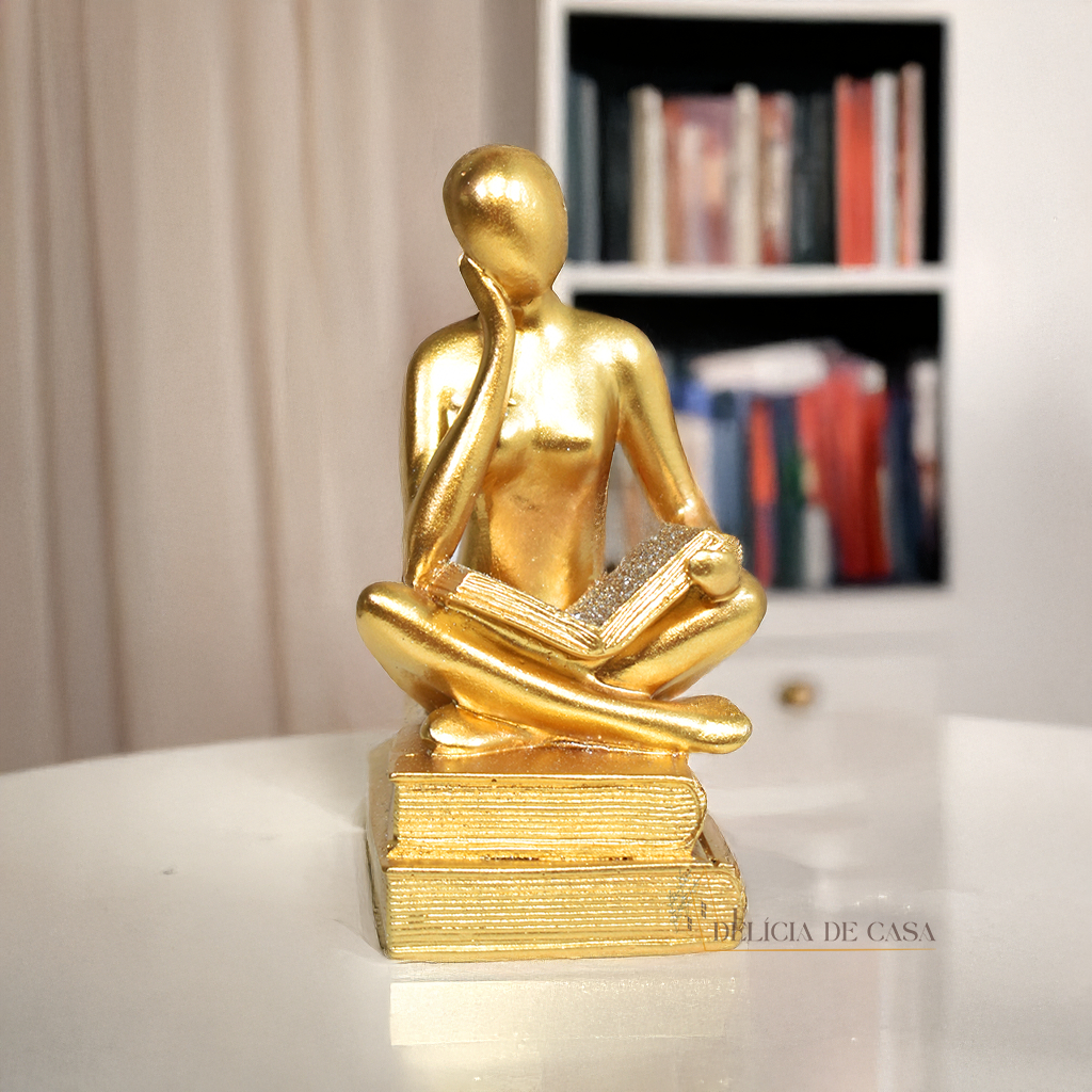 Escultura Decorativa Mulher Leitora Figura Pensador Enfeite sala Decoração Elegante Luxo Dourada