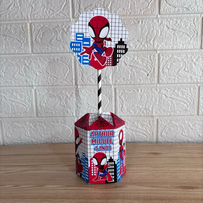 Centro de mesa Homem aranha  (PEGUE E MONTE)