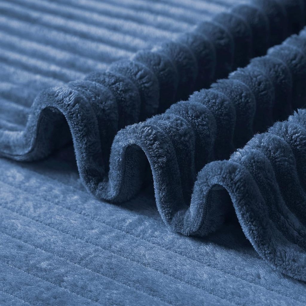 Cobertor Manta Casal Aveludada Microfibra Canelada 200 x 180 Cm Varias Cores em Oferta na Shopee