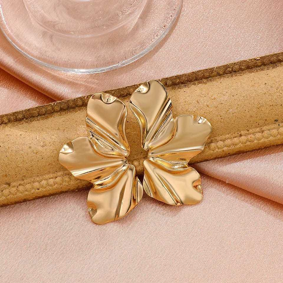 BRINCO MEIA ASA FLOR FOLHA ANTIALÉGICO FOLHEADO A OURO 18K FEMININO PÉTALA MODA ELEGANTE LUXO FINO -