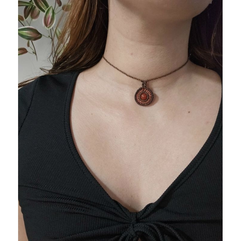 Colar macrame ajustável com pedra natural em Oferta na Shopee