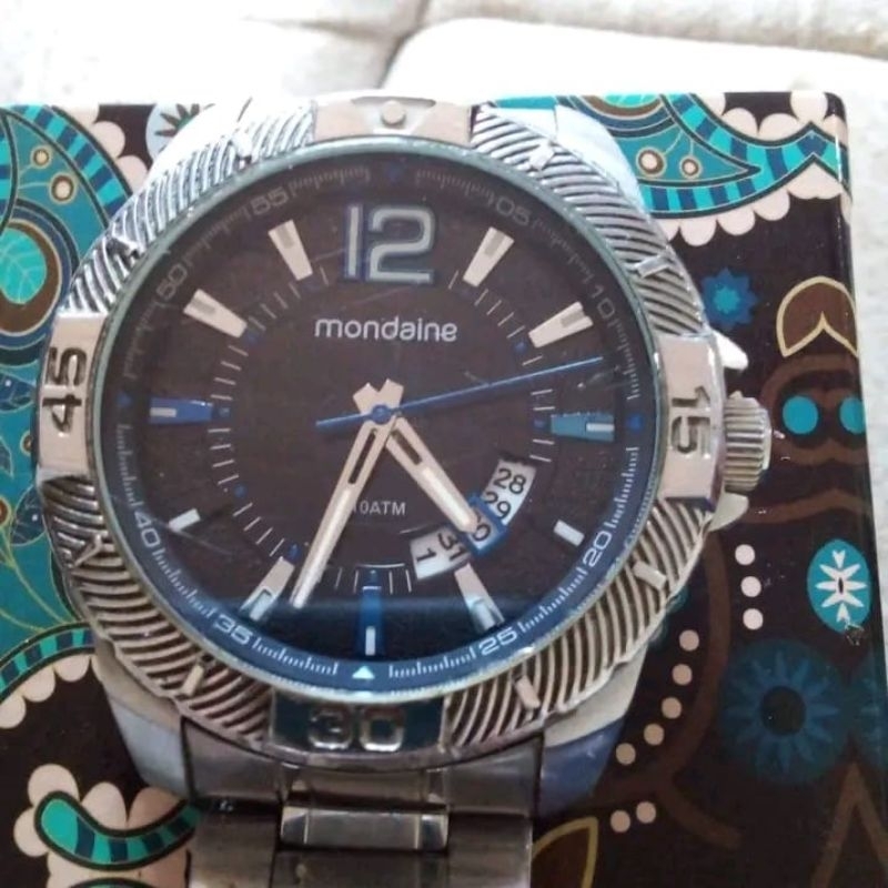 relógios mondaine e cassio cada