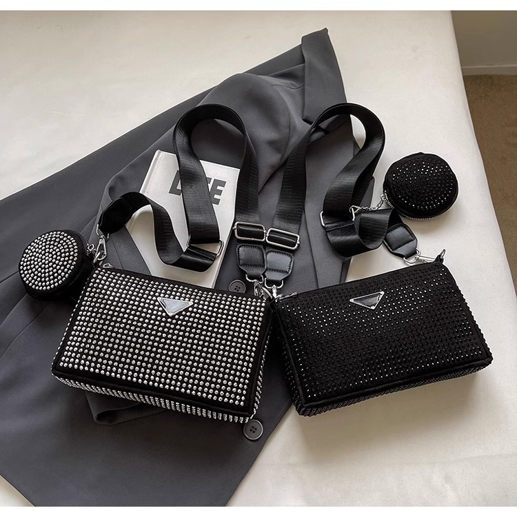 Bolsa Feminina Pequena Transversal Alça de Corrente Prata Brilho  com mini carteira-1004 em Oferta na Shopee