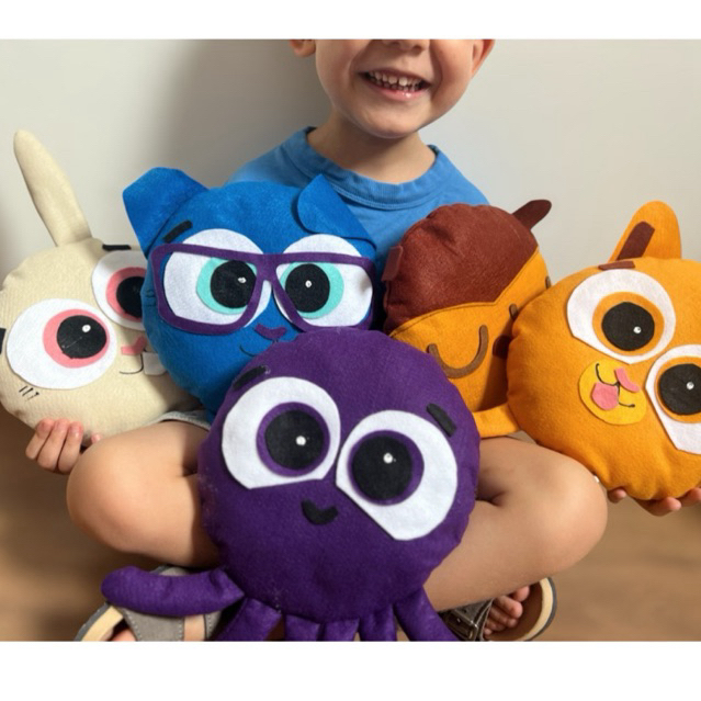 Turma de 6 bonecos bolofofos feltro/ensaio fotográfico/funk pão de queijo /festa infantil / desenho youtube em Oferta na Shopee