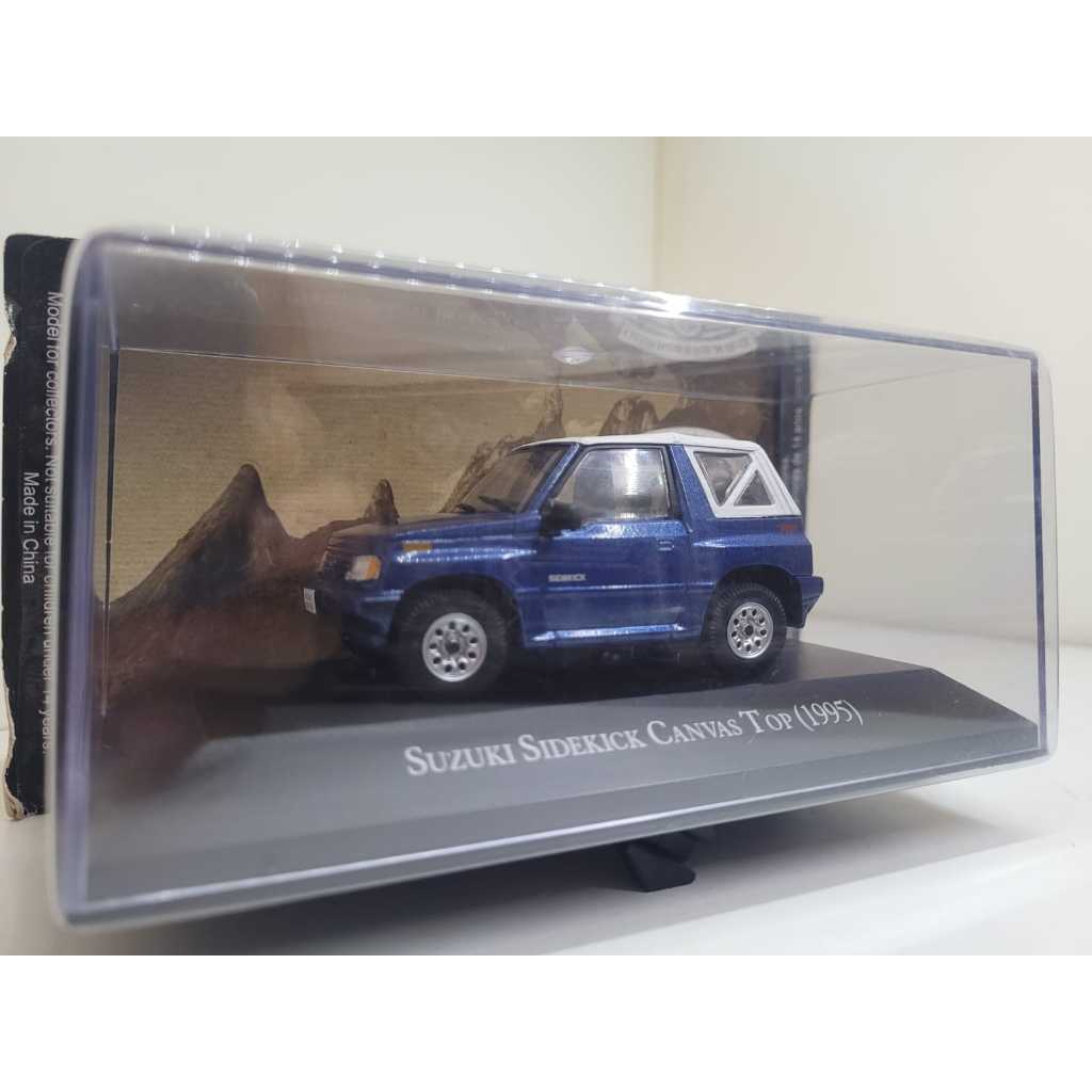 Miniatura Suzuki Sidekick Canvas Top 1995 Azul 1:43