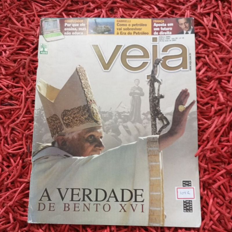 Revista Veja A verdade de Bento XVI mais/07 (109r)