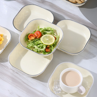 KIT 6 Pratos Reutilizáveis com Suporte – Elegância Cremosa para Sobremesas e Festas