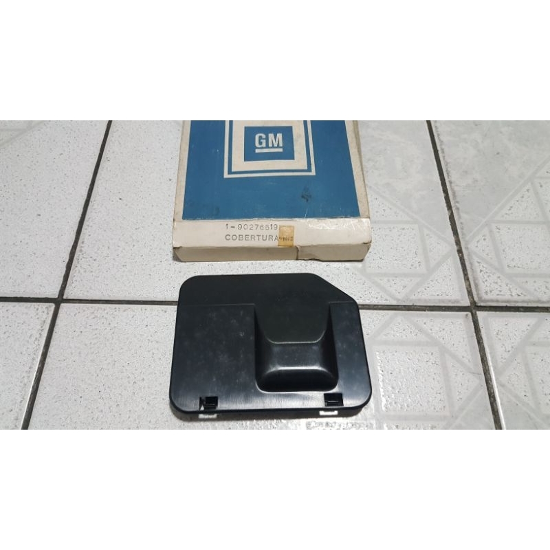 Cobertura fechadura porta malas omega 93/98