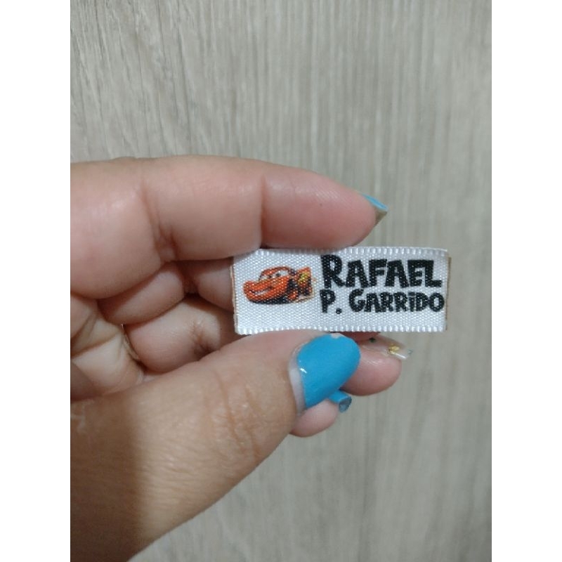 Etiquetas para roupa/uniforme termocolante em Oferta na Shopee