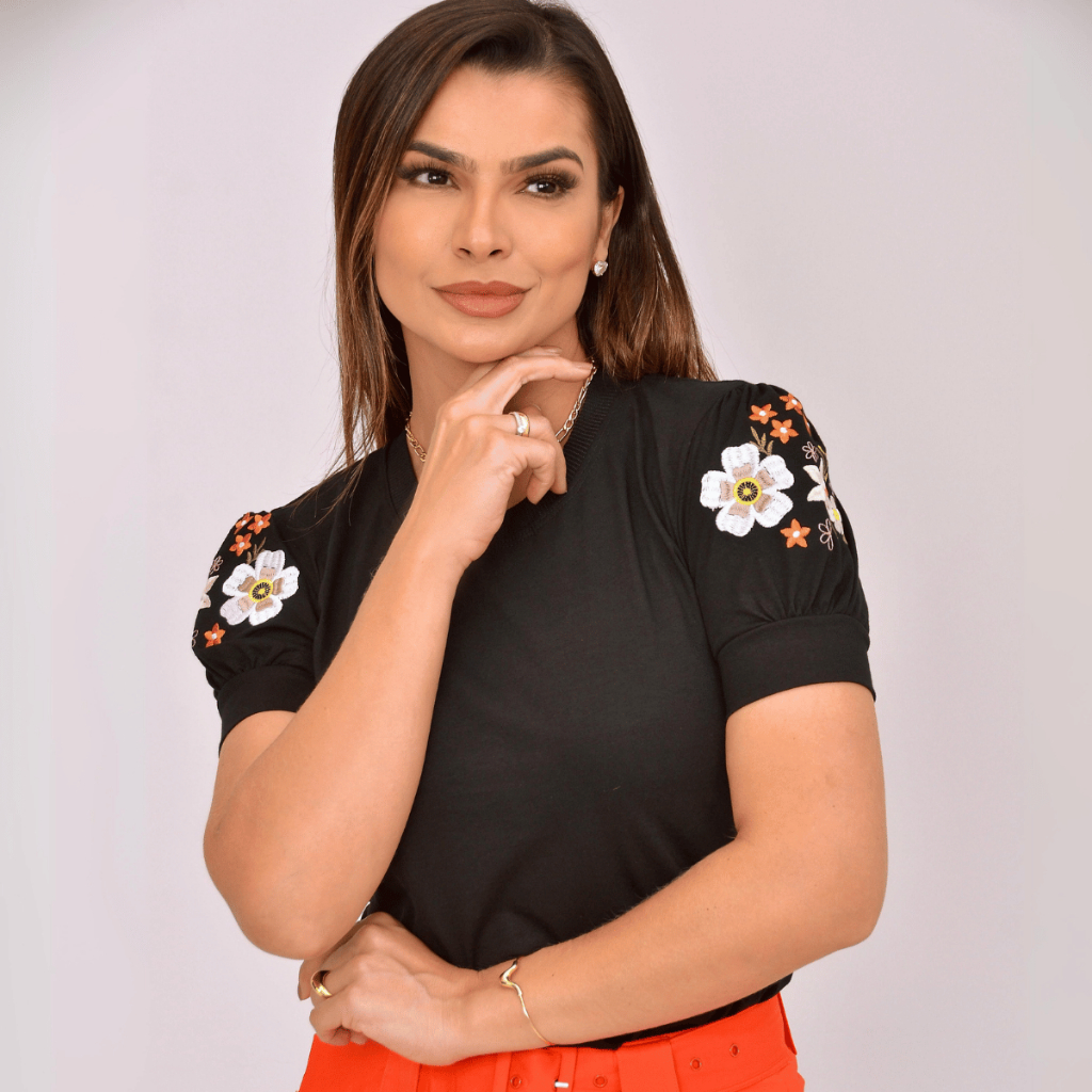 Blusa Feminina Elegante Preta Manga Bufante Bordada T-Shirt de Luxo 100% Algodão em Oferta na Shopee