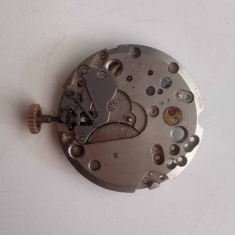 MÁQUINA PARCIAL DO RELÓGIO DE CORDA PULSO MIRVAINE A152