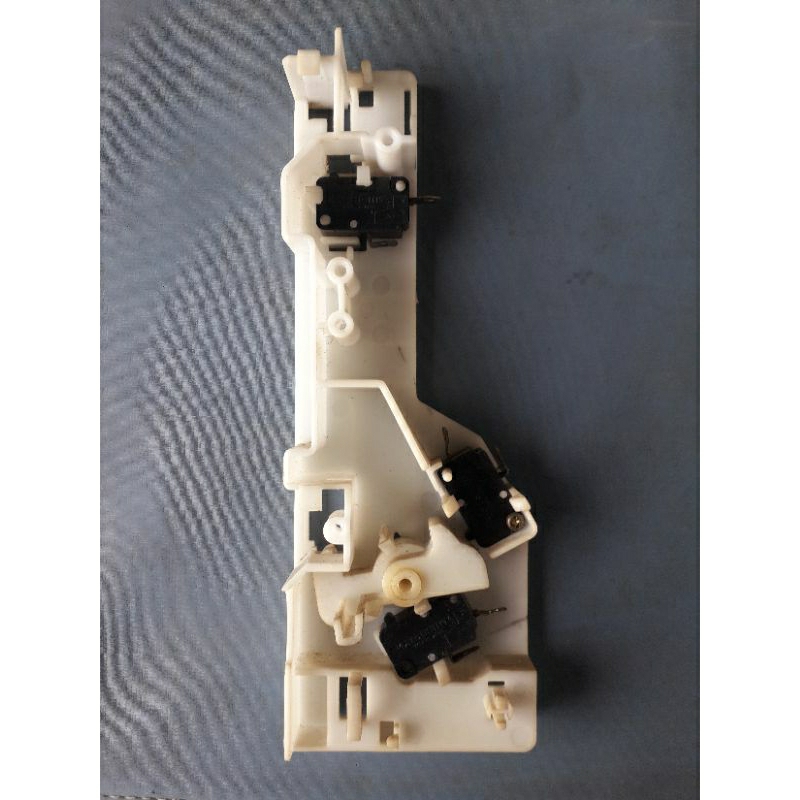 Suporte com chaves do microondas Brastemp bmp28 usado