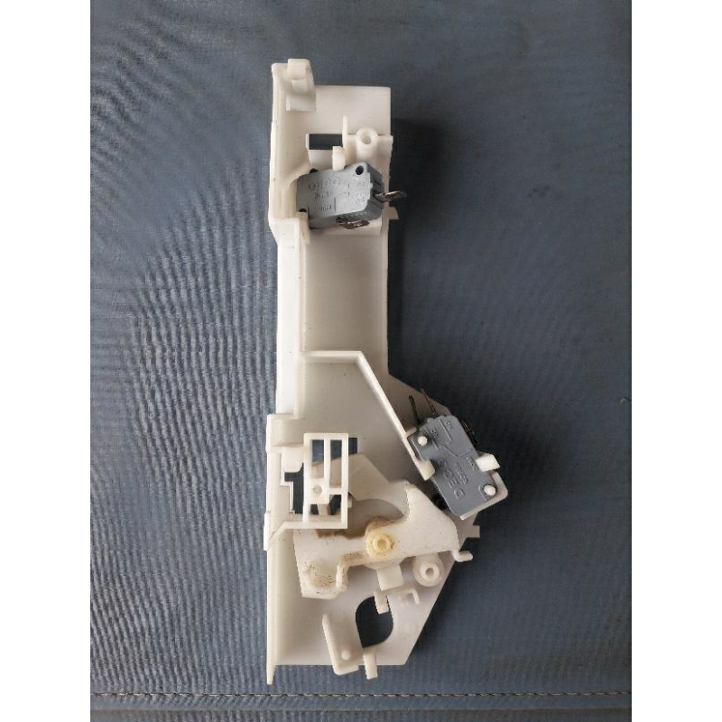 Suporte com chaves do microondas Brastemp CMU31 usado