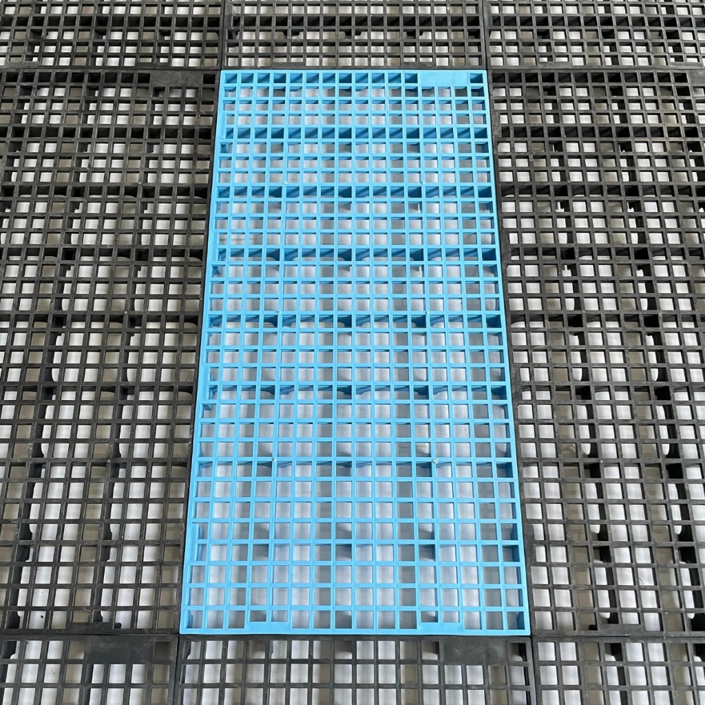 Pallet Estrado Plástico 2,5 x 25x50 Cor Azul Multiuso