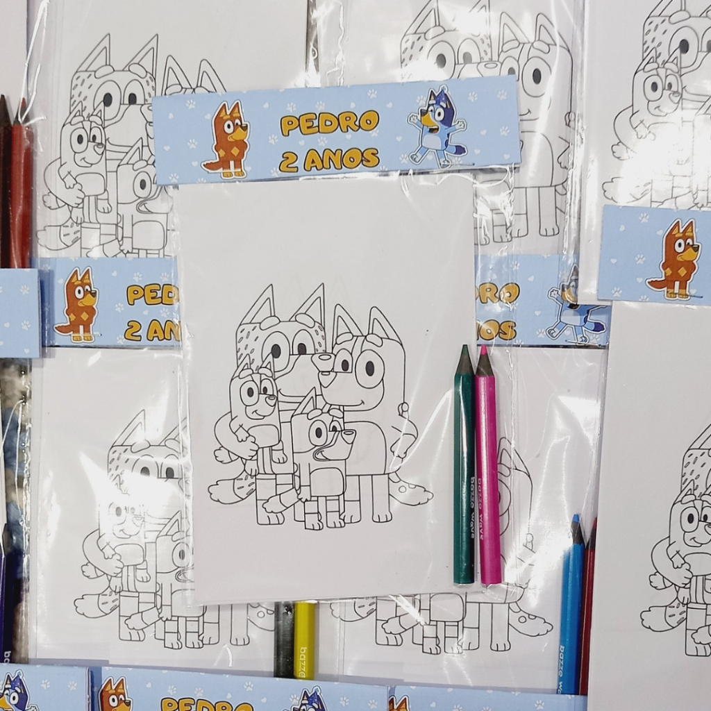 Kit's para colorir personalizado personagem  Lembrancinha de aniversário + lápis de cor