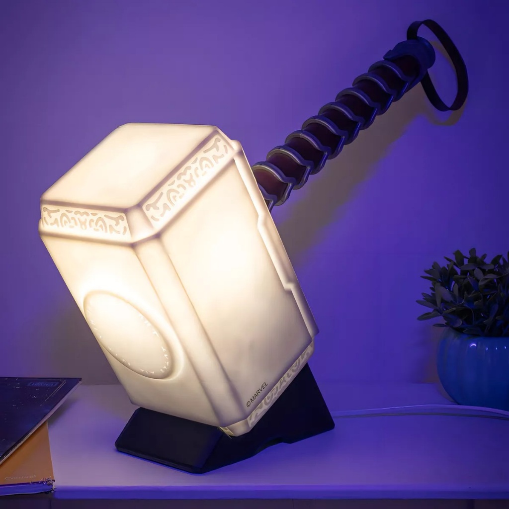 LUMINÁRIA  ABAJUR  DE MESA MARTELO DO THOR MARVEL MJOLNIR GRANDE ASGARD TENSÃO  ILUMINAÇÃO