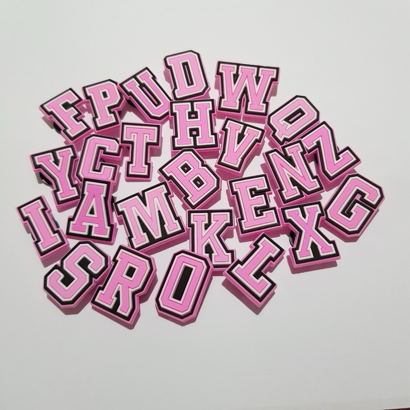 kit de 3 a 12 Letras Pins/Enfeites para Babuche - Rosa ou Branca **ATENÇÃO NA DESCRIÇÃO** em Oferta na Shopee