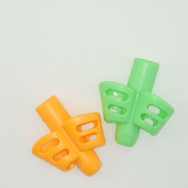 apoio de silicone auxiliar na escrita em Oferta na Shopee