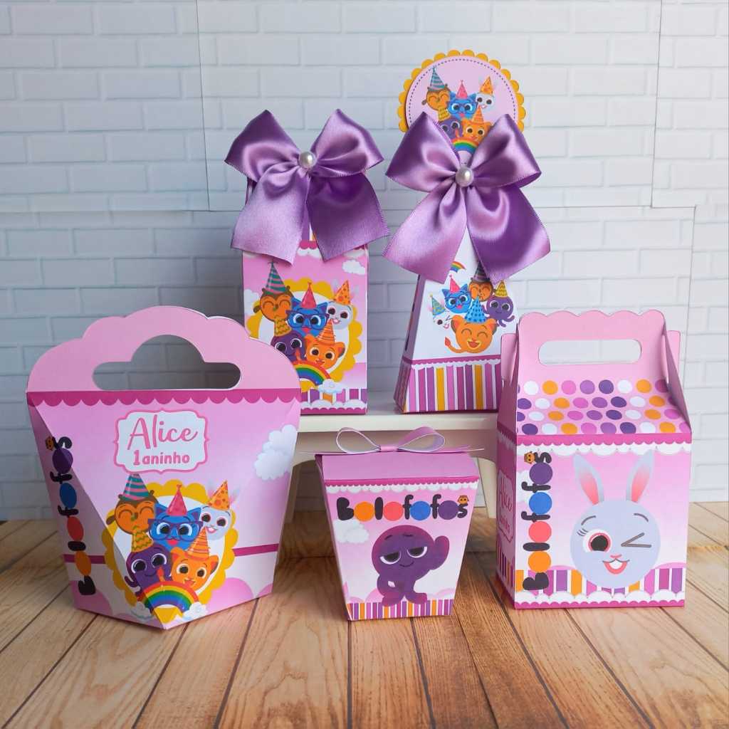 Kit Festa Bolofofos Menina Caixinhas Personalizadas lembrancinhas para Festas