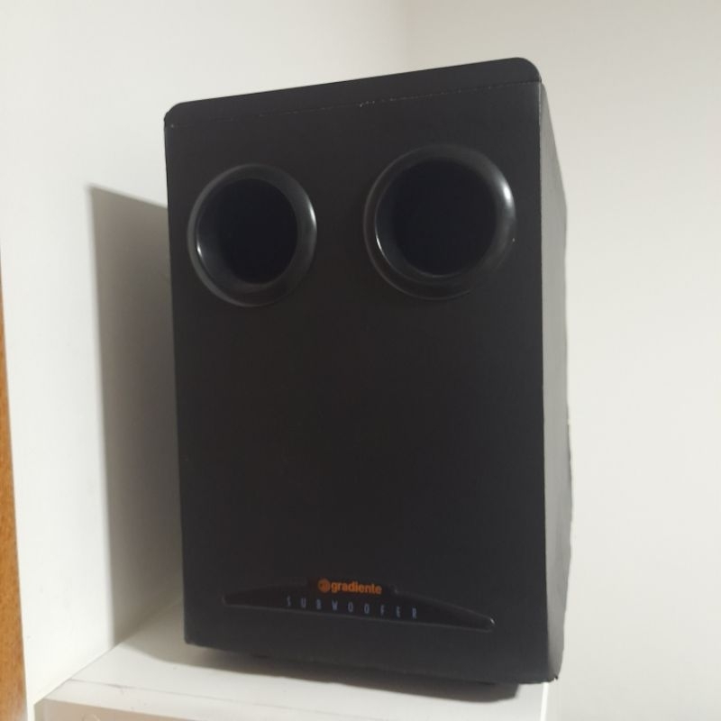 Caixa De Grave Subwoofer Gradiente SW-1001.