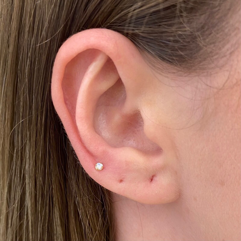 Brinco Mini recém nascido infantil ponto de luz Tarraxa Baby Terceiro furo Prata925+Saquinho de Veludo em Oferta na Shopee