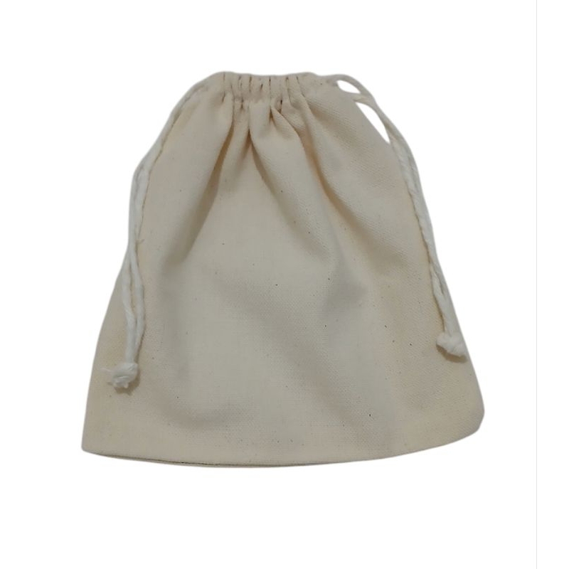 10 saquinhos em algodão cru  15x15 com fechamento em barbante