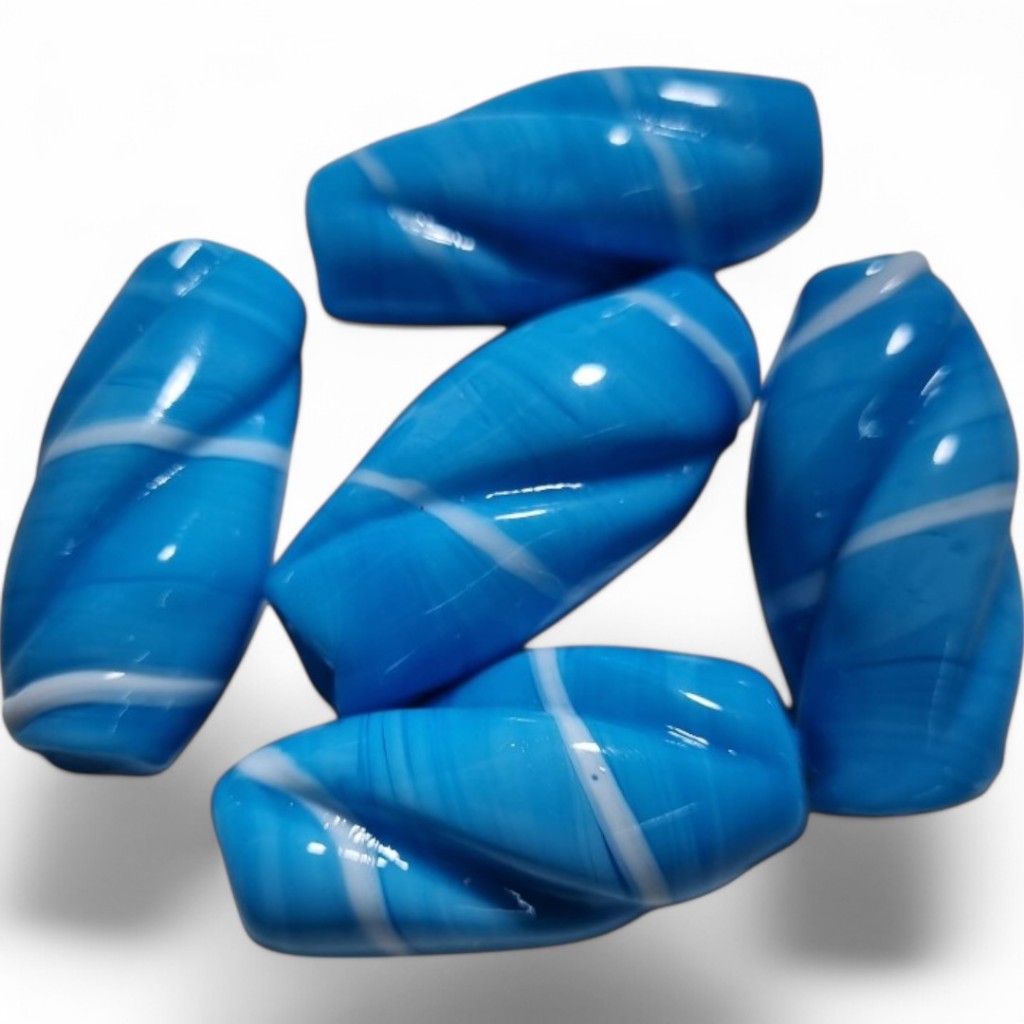 Kit C/ 3 ou 7  Unidades Firma De Murano Azeitona Torcida Azul Turquesa/Branco
