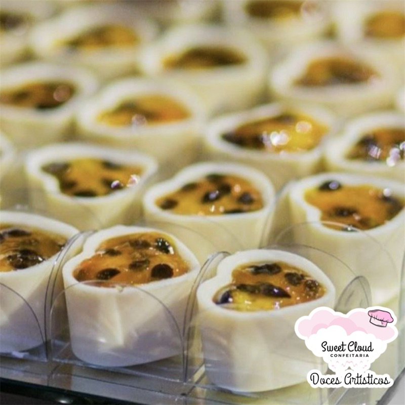 50 copinhos de chocolate formato coração para rechar- copinho para doces finos casamento/ chá de panela
