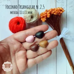 Focinho triangular n.2,5 - 18x13mm (05 unidades) para Amigurumi/Crochê