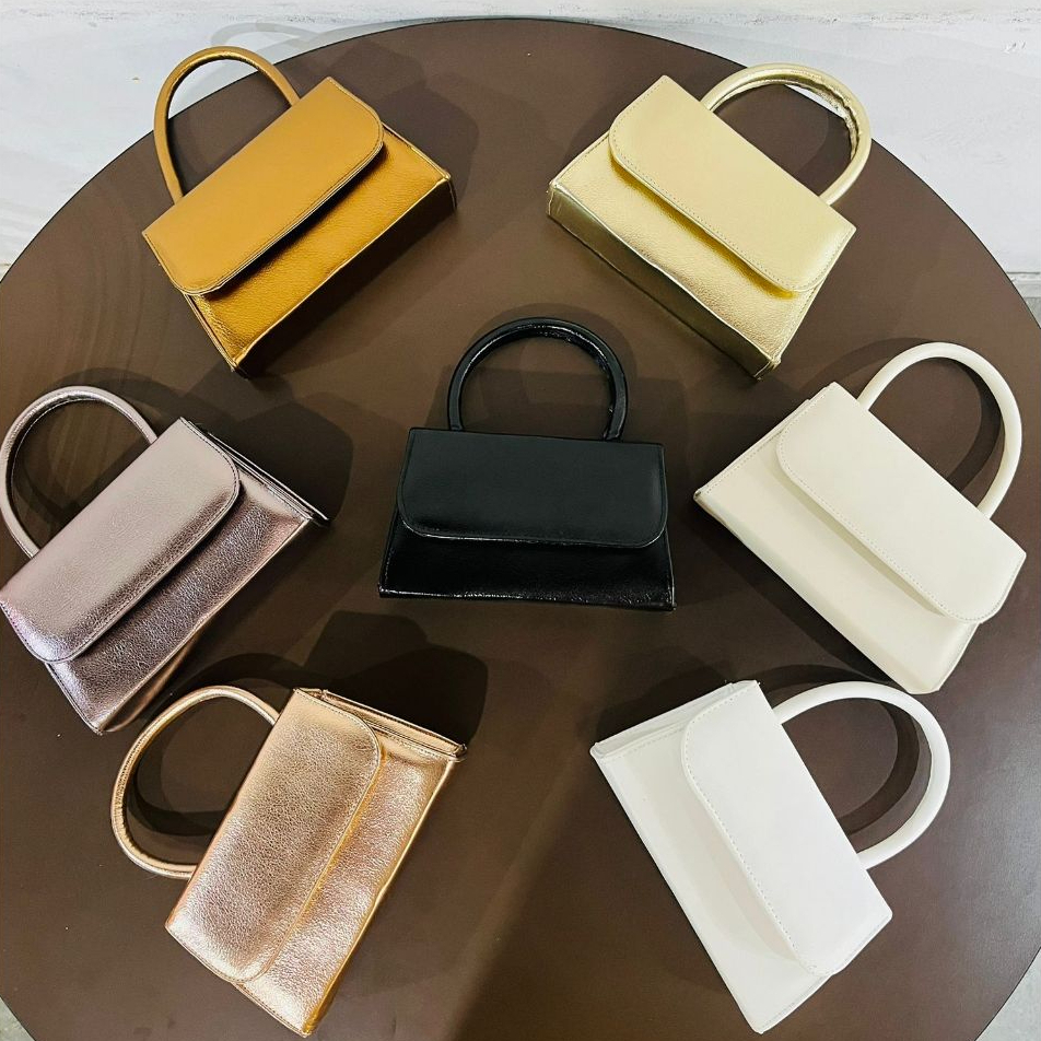 Bolsa Maletinha Festa Metalizada Com Alca De Mao E Alca Regulavel