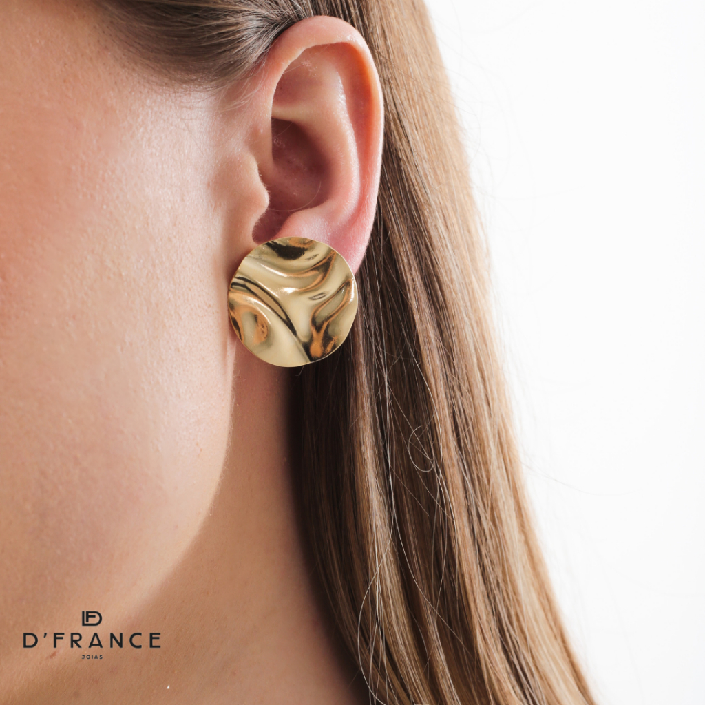 Brinco Orgânico Redondo Folheado Ouro 18k em Oferta na Shopee