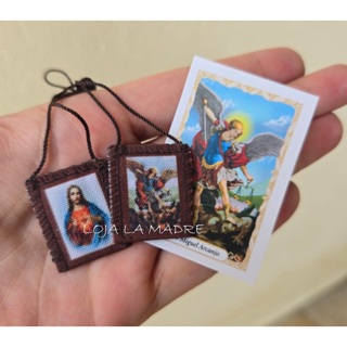 Escapulário de pano tecido São Miguel Arcanjo e Sagrado Coração de Jesus em Oferta na Shopee