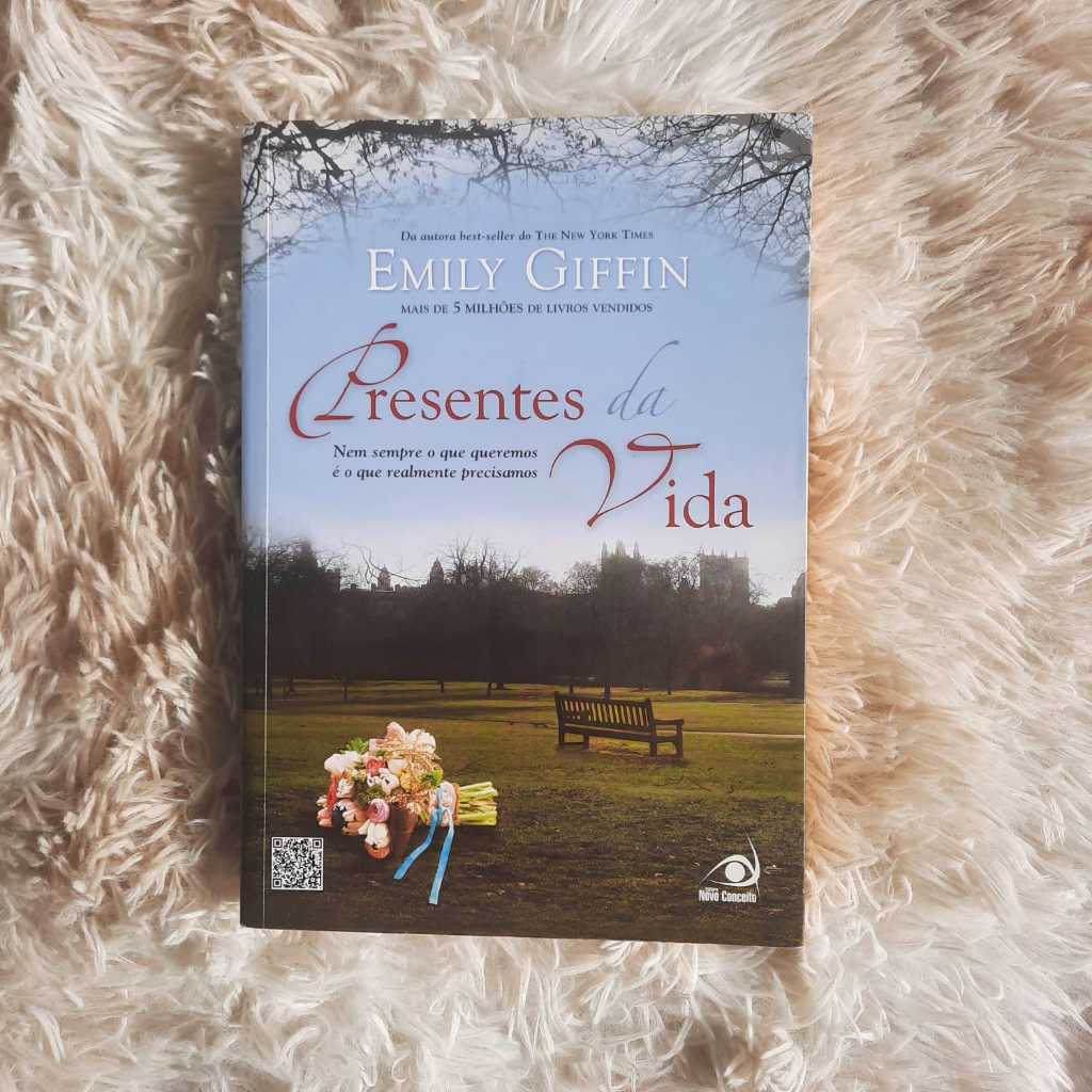 Livro Presente da Vida - Emily Giffin - Em ótimo estado de conservação - Valor de Desapego - Aproveite !