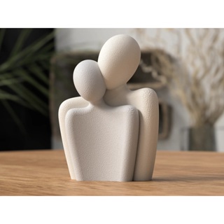 Estátuas Decorativa de Casal Abraçando Premium Impresso em 3D (Plástico) em Oferta na Shopee