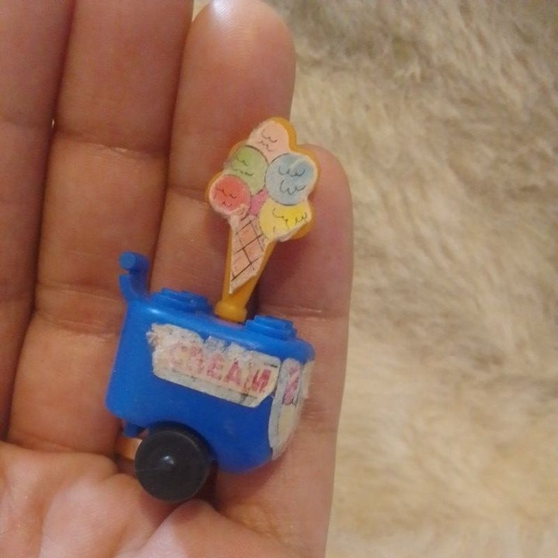 Carrinho de sorvete usado Playmobil  ou Lego