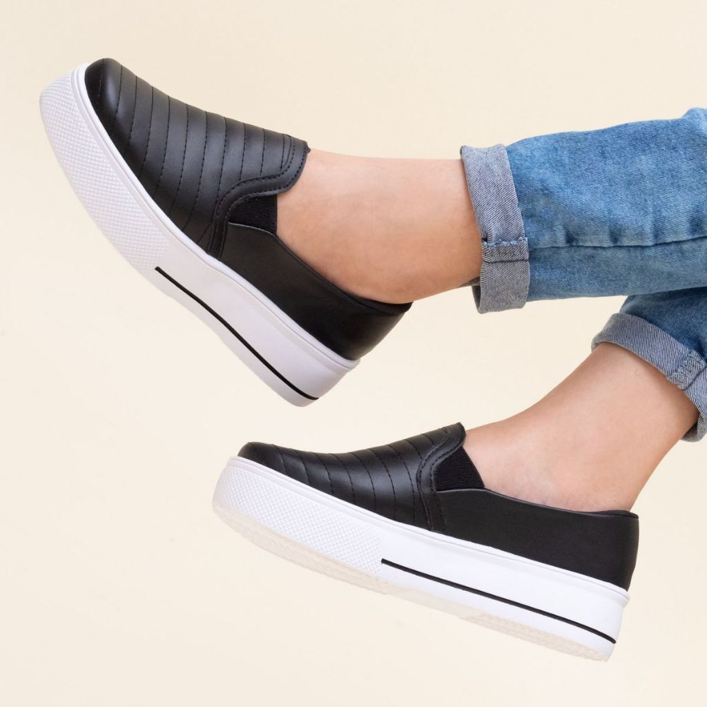 Tênis Feminino Casual Slip On Sapatênis Iate Confortável leve Bordado Blogueira Calce Fácil Macio Calcelove