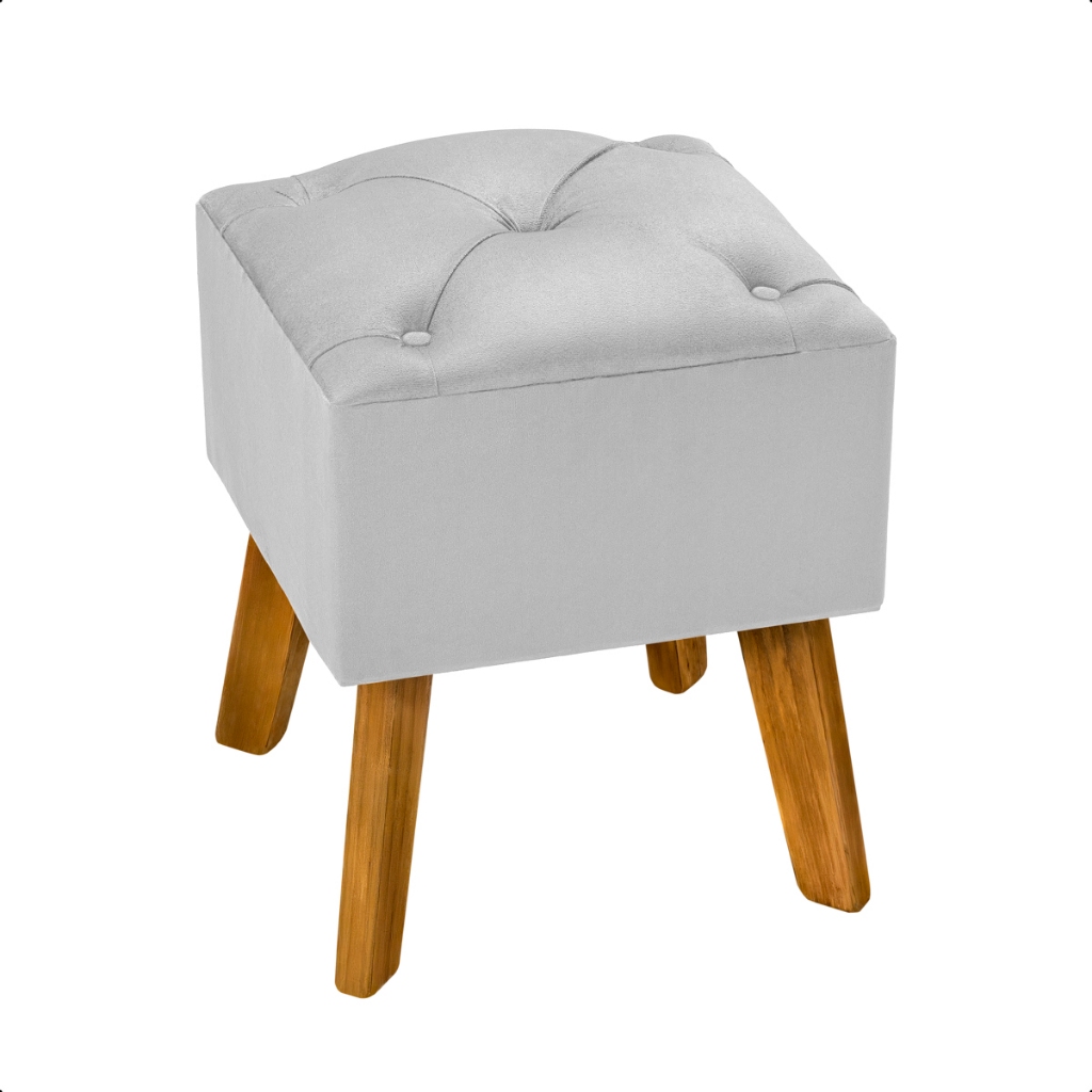 Puff Quadrado com Pé de Madeira em Veludo – Conforto, Estilo e Envio Rápido