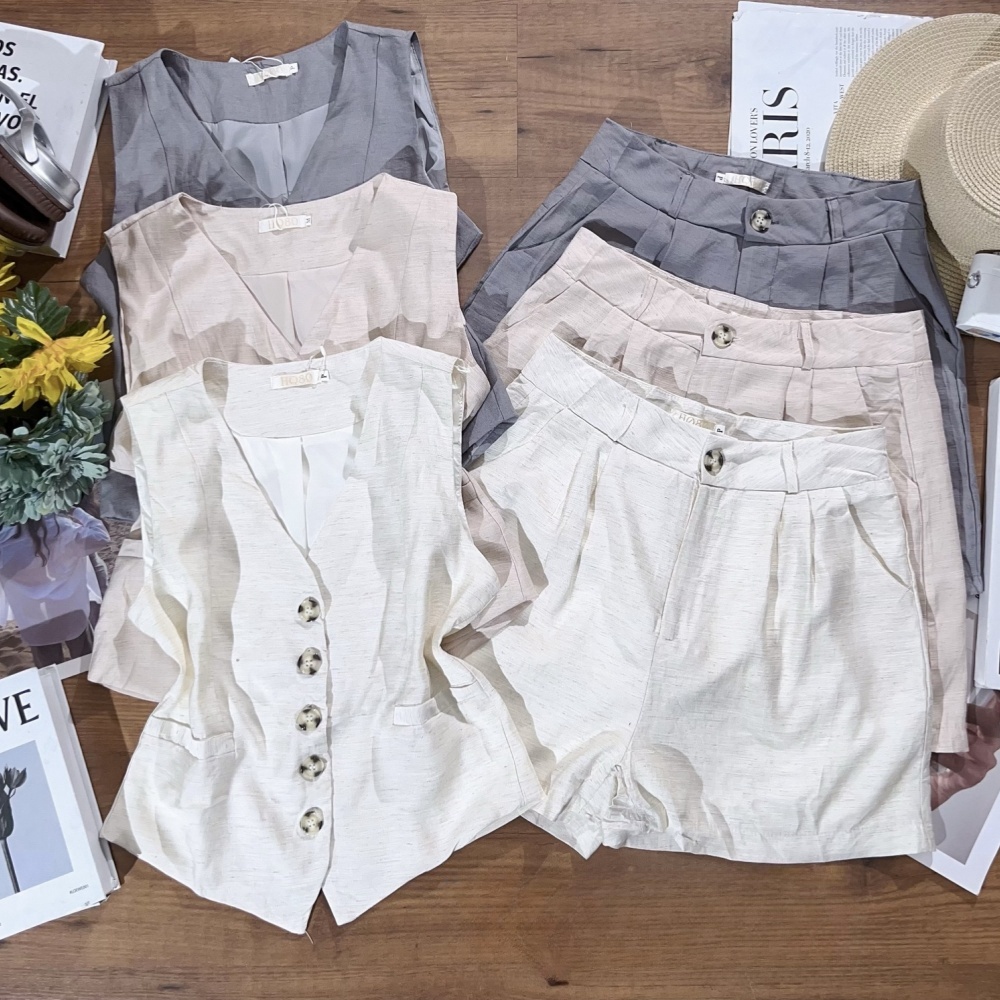 Conjunto Femenino Alfaiateria Colete e Short de Botoes na Frente Simples e Elegante em Oferta na Shopee