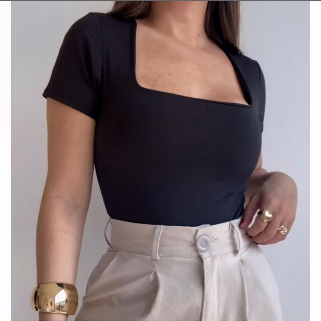 Body Feminino Decote Quadrado Suplex Manga Curta Zara com Forro Bori Bory Blusa