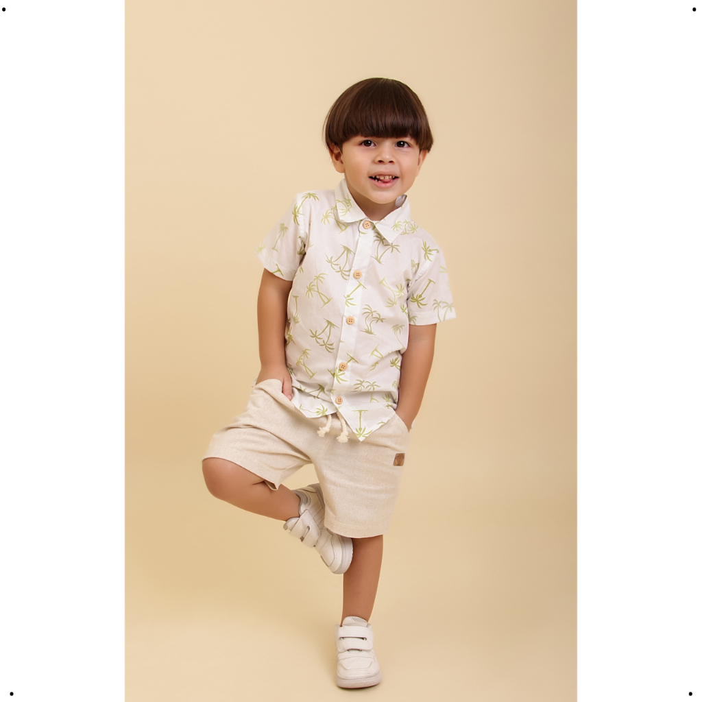 Roupa Conjunto Menino Infantil Camisa Algodão Estampada Coqueiros Verde Férias Verão Shorts Bermuda Sarja